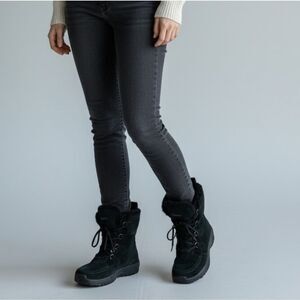Columbia Timberline Water Resistant Suede Boots